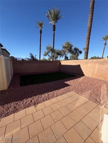$1,700 | 8340 West Wildwood Glen Drive, Las Vegas, NV 89131