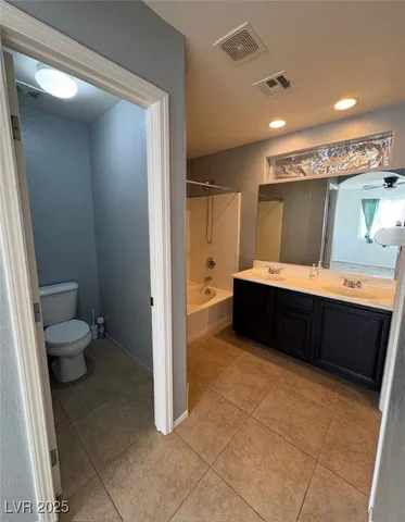 $1,700 | 8340 West Wildwood Glen Drive, Las Vegas, NV 89131