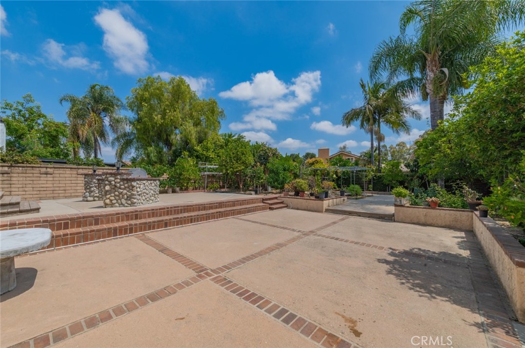 8 Quiet Hollow Road Phillips Ranch, CA 91766 - Photo 5 of 35