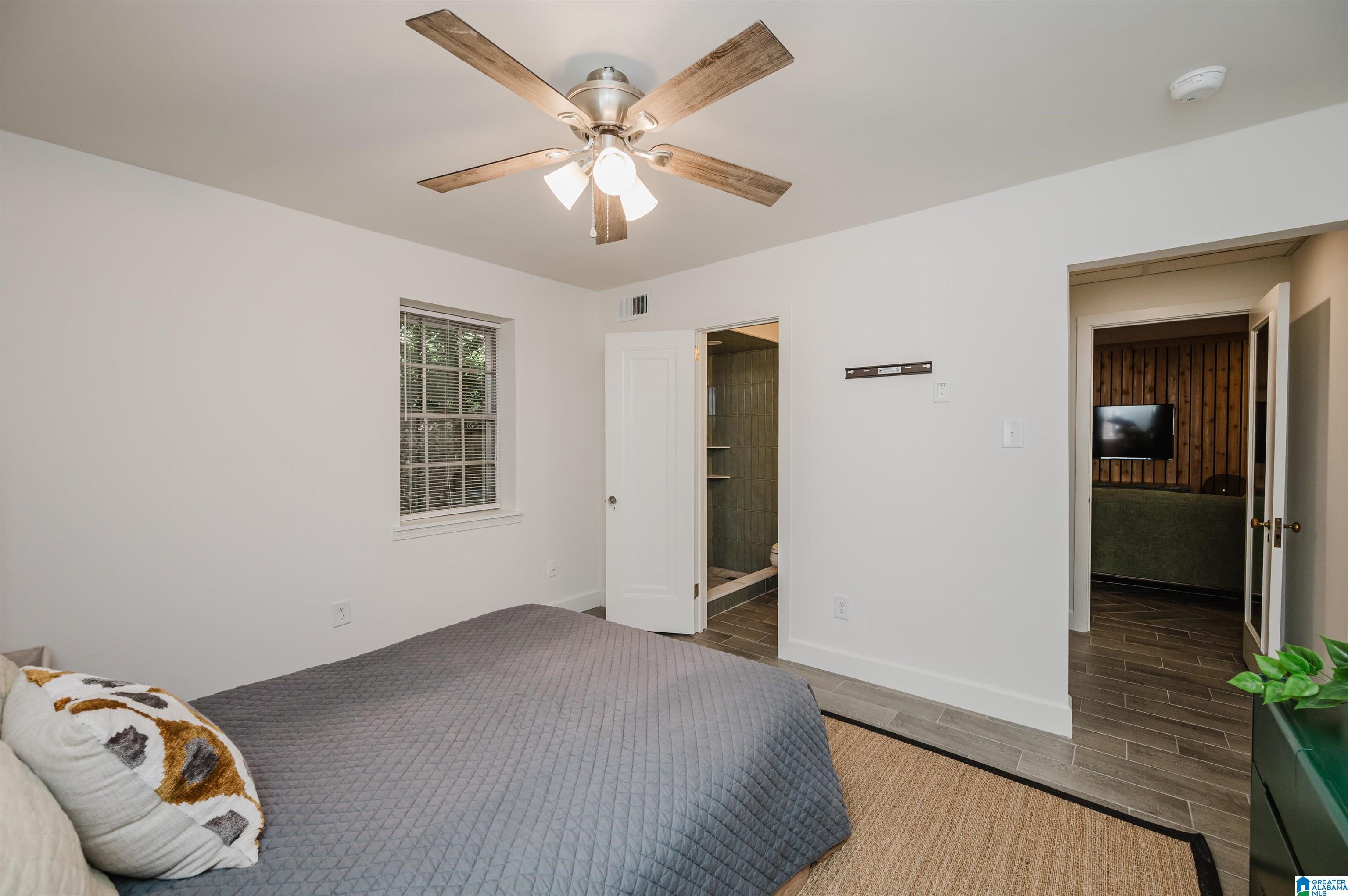 3401 Sandner Court, Unit R Birmingham, AL 35209 - Photo 19 of 48