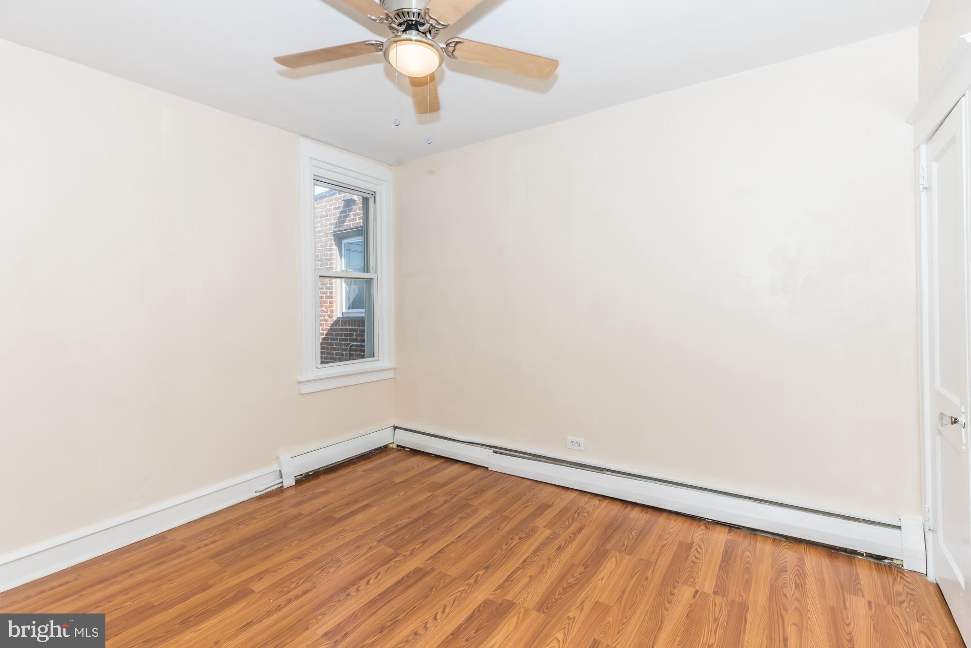 209 Wembly Road Upper Darby, PA 19082 - Photo 14 of 17