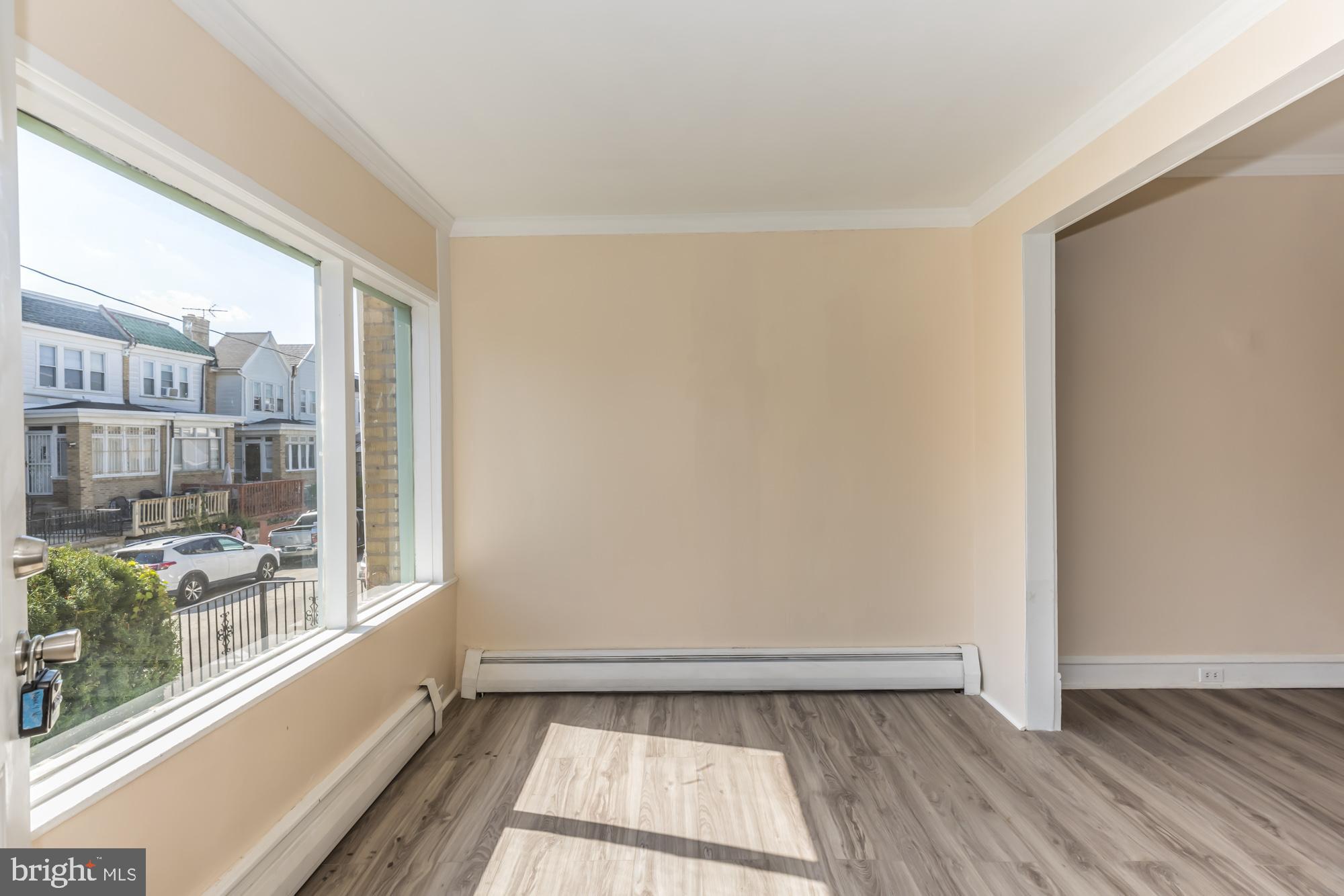 209 Wembly Road Upper Darby, PA 19082 - Photo 3 of 17