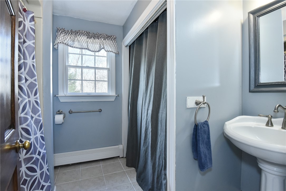 522 Williams Crossing Road Coventry, RI 02816 - Photo 8 of 27 Gallery Image 8