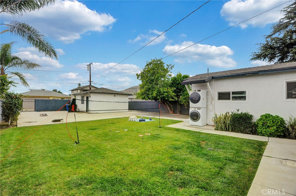 929 North Sunset Avenue Azusa, CA 91702 - Photo 22 of 30