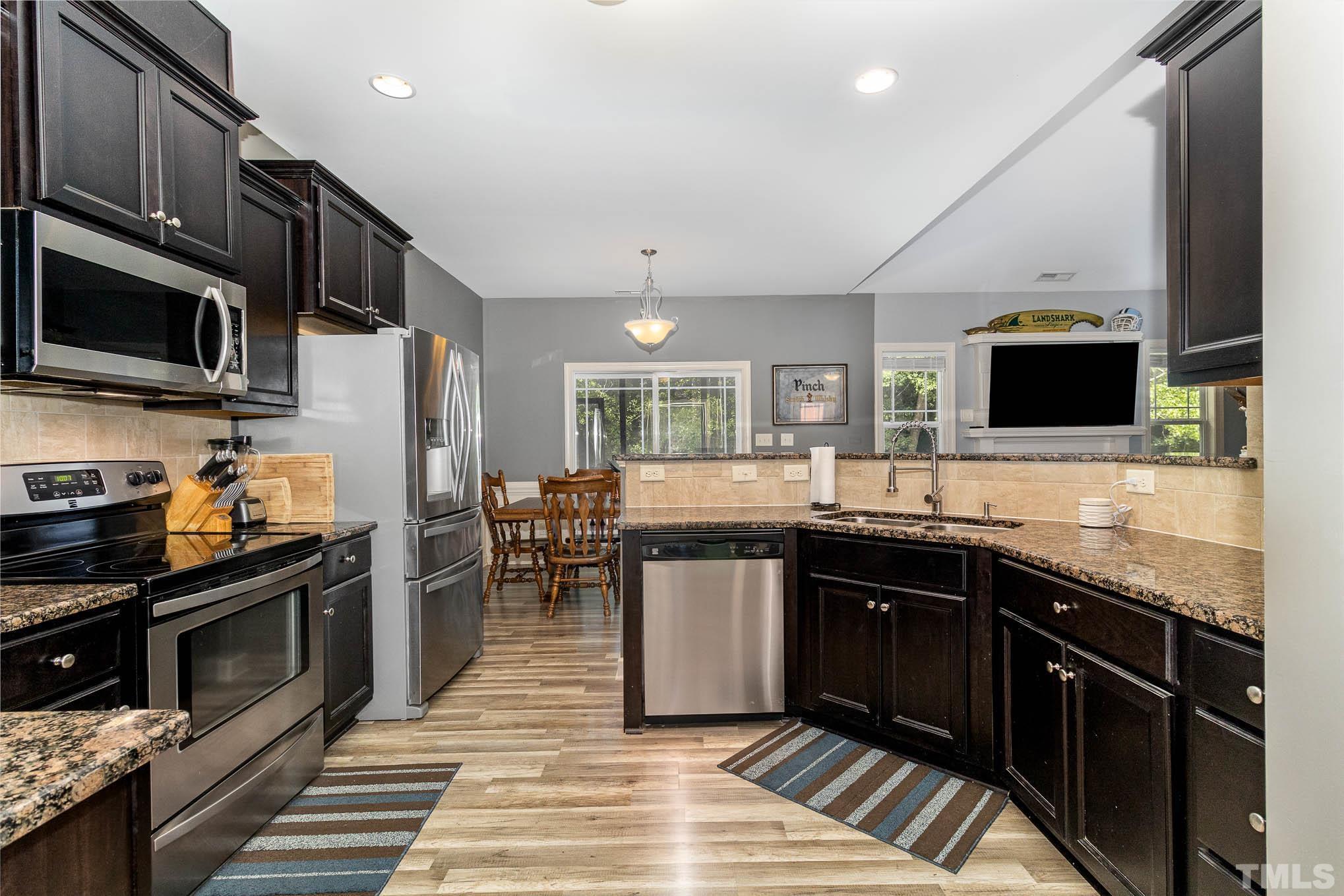2171 Matthews Road Clayton, NC 27520 - Photo 9 of 30 Gallery Image 9