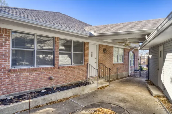 $2,850 | 1402 Riverstone Court, College Station, TX 77845