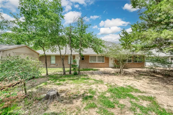 $2,850 | 1402 Riverstone Court, College Station, TX 77845