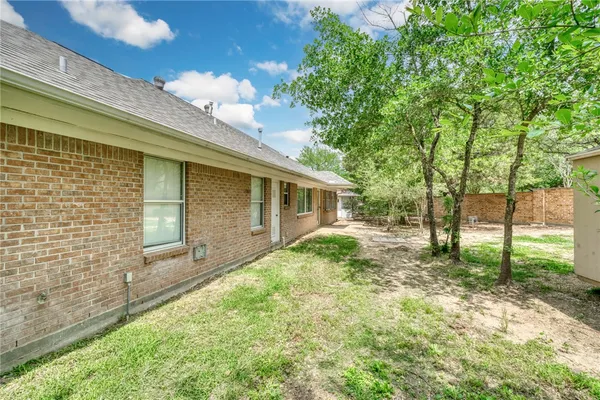 $2,850 | 1402 Riverstone Court, College Station, TX 77845