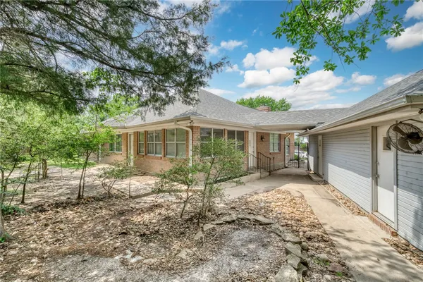 $2,850 | 1402 Riverstone Court, College Station, TX 77845