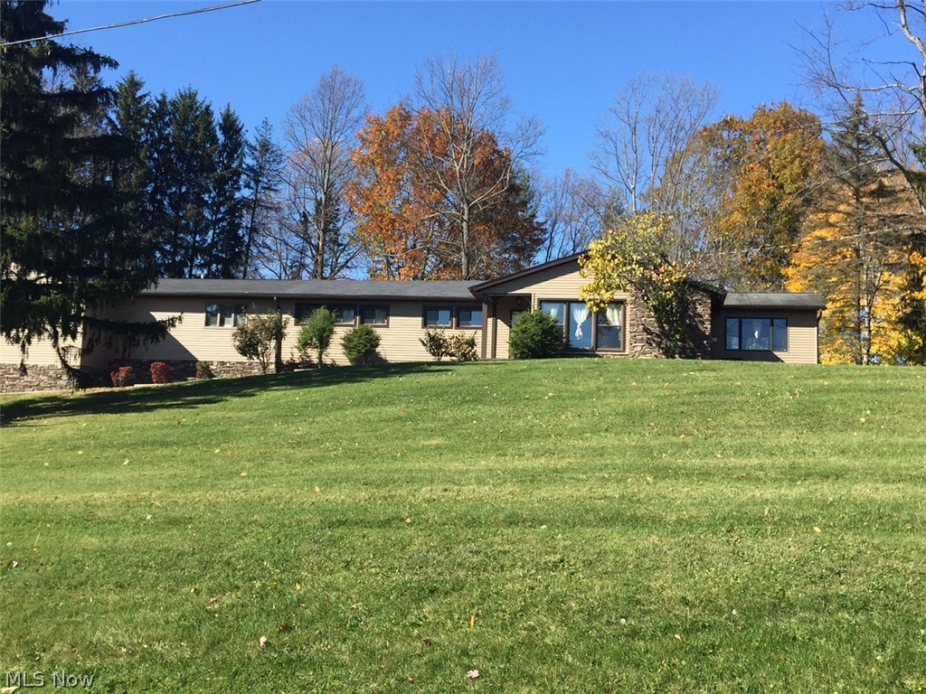 1524 Harmony Road Akron, OH 44333 - Photo 1 of 20