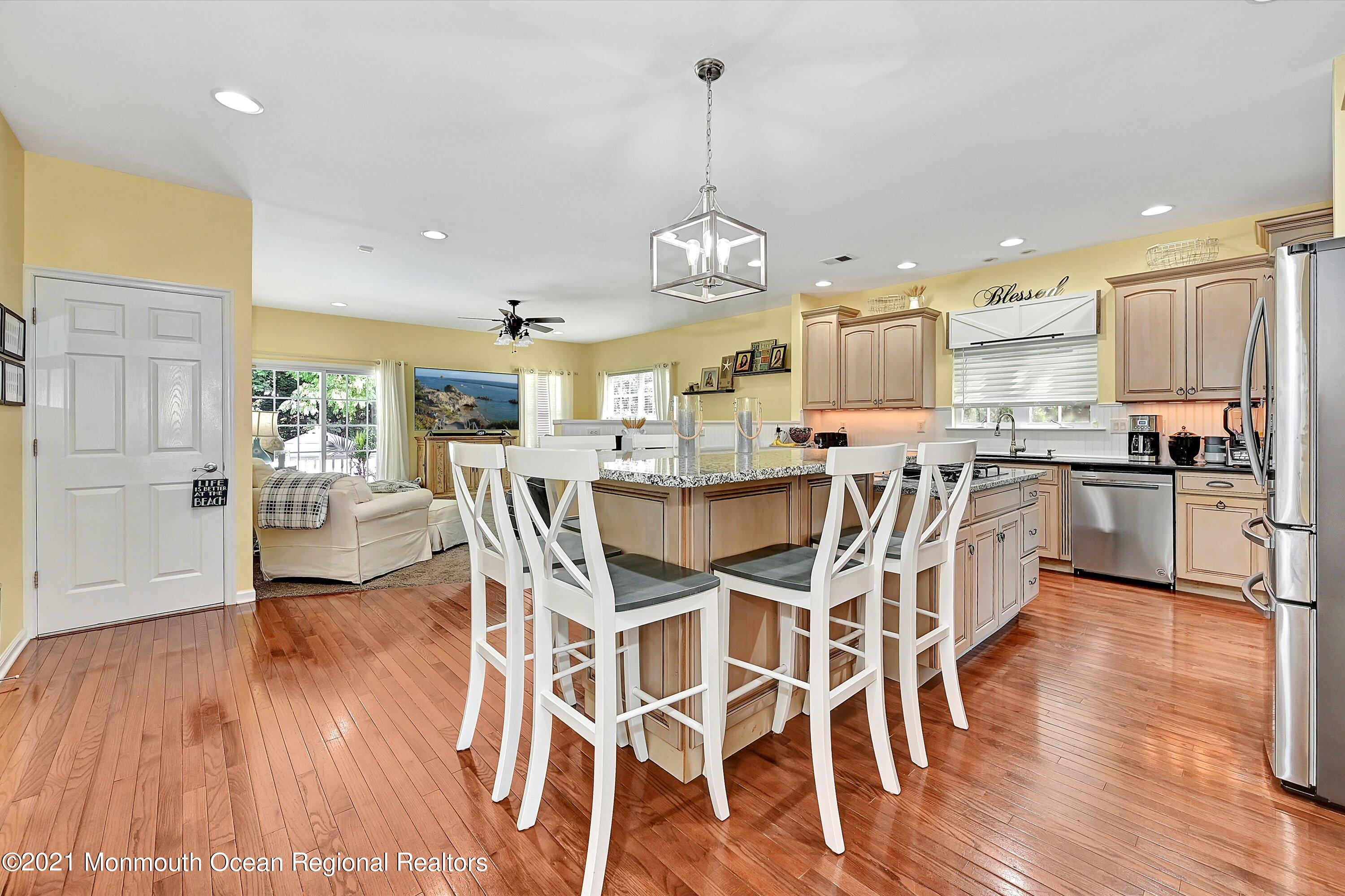 211 Oakhurst Road Oakhurst, NJ 07755 - Photo 11 of 47 Kitchen