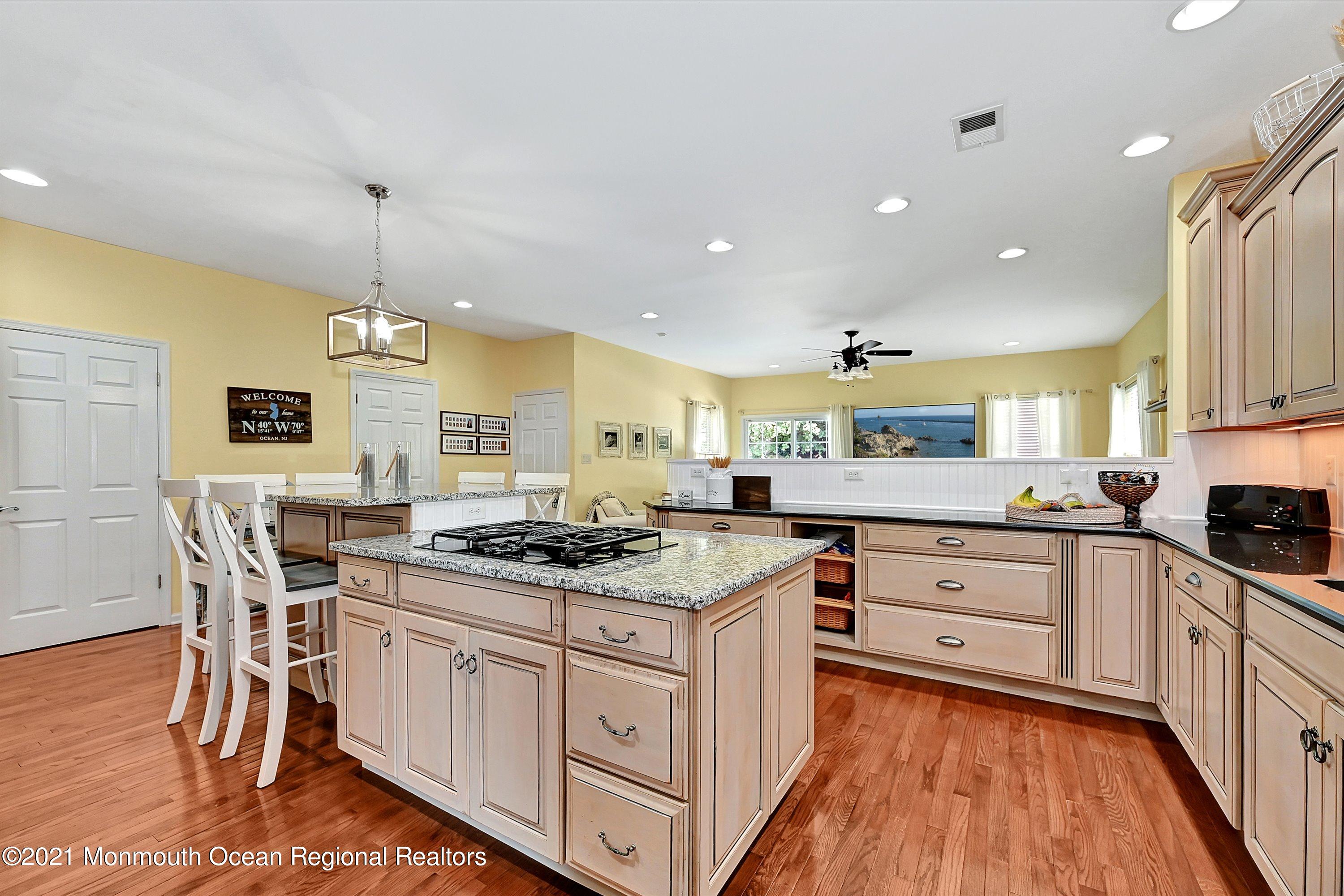 211 Oakhurst Road Oakhurst, NJ 07755 - Photo 13 of 47 Kitchen