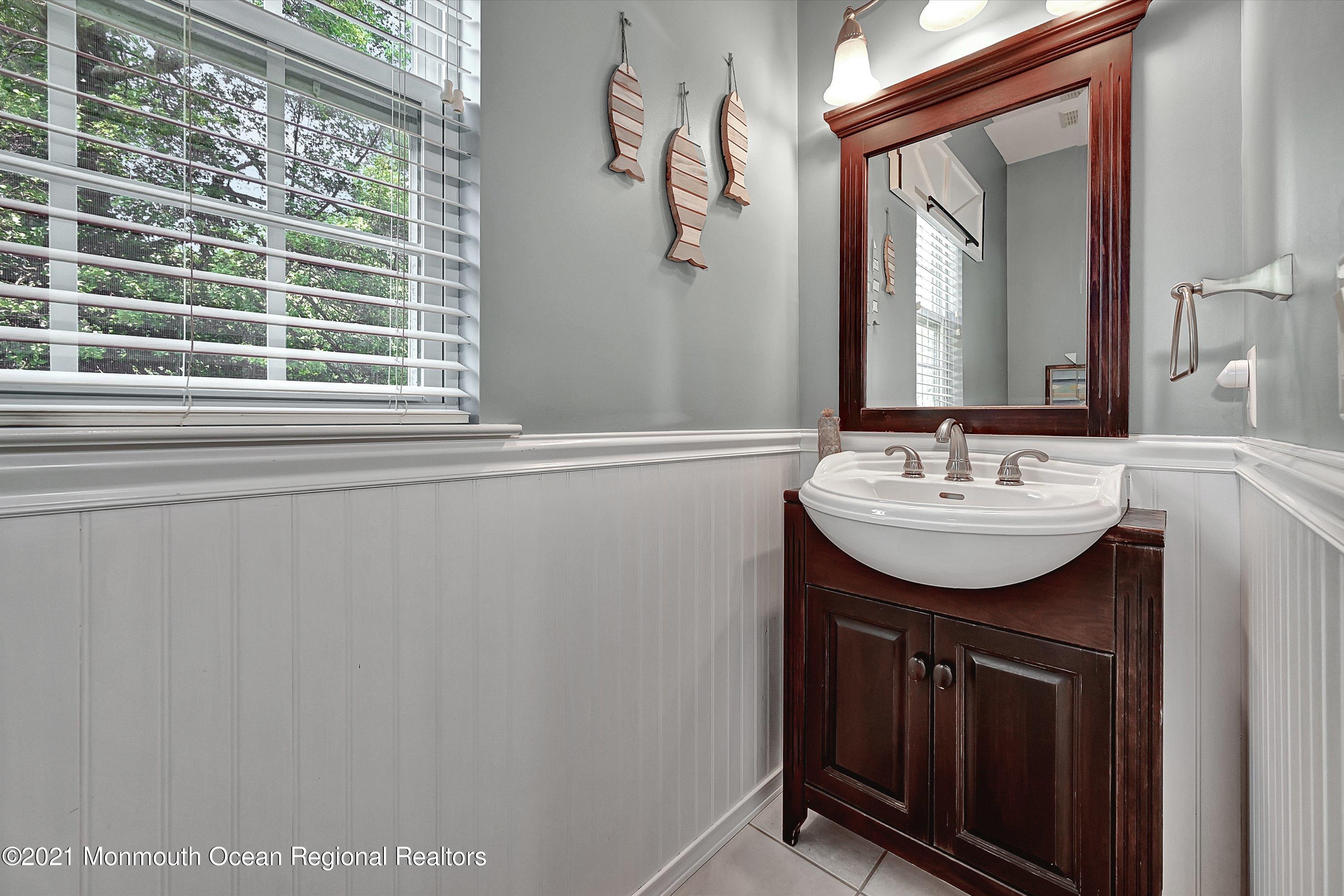 211 Oakhurst Road Oakhurst, NJ 07755 - Photo 19 of 47 Powder Room