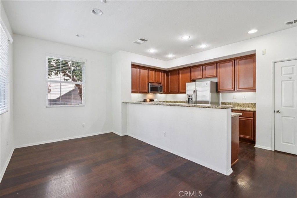 44929 Bellflower Lane Temecula, CA 92592 - Photo 8 of 22