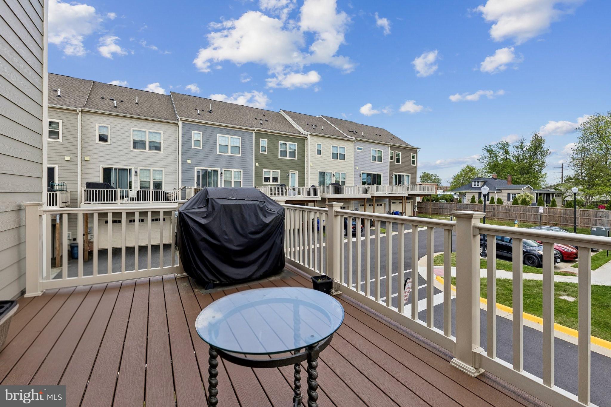 9300 Barnes Loop Manassas, VA 20110 - Photo 5 of 25
