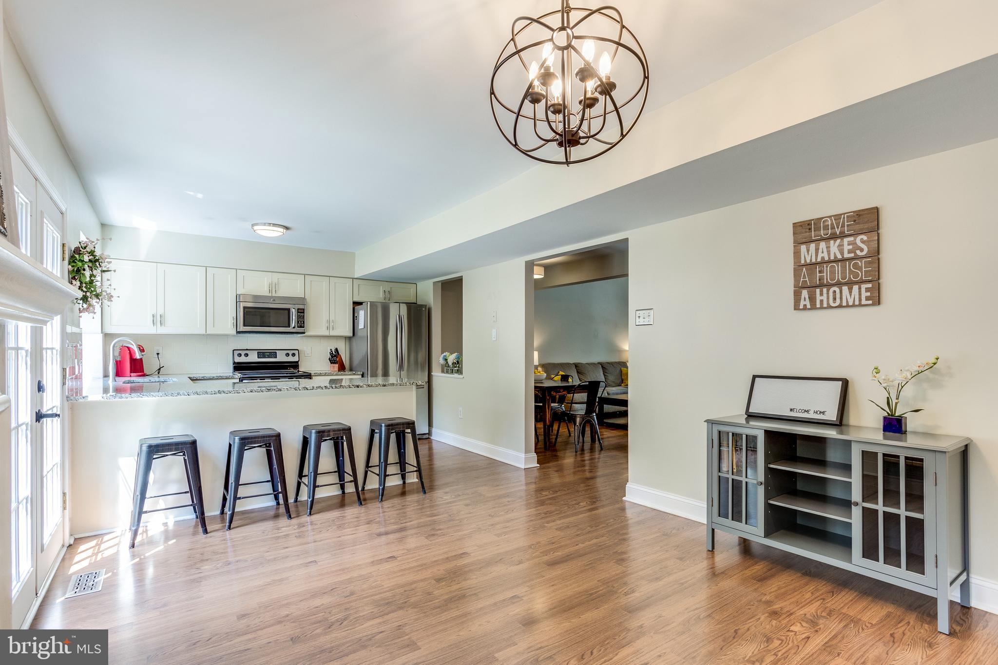 6336 Red Haven Road Columbia, MD 21045 - Photo 12 of 34 Eat-In Kitchen & Dining Area