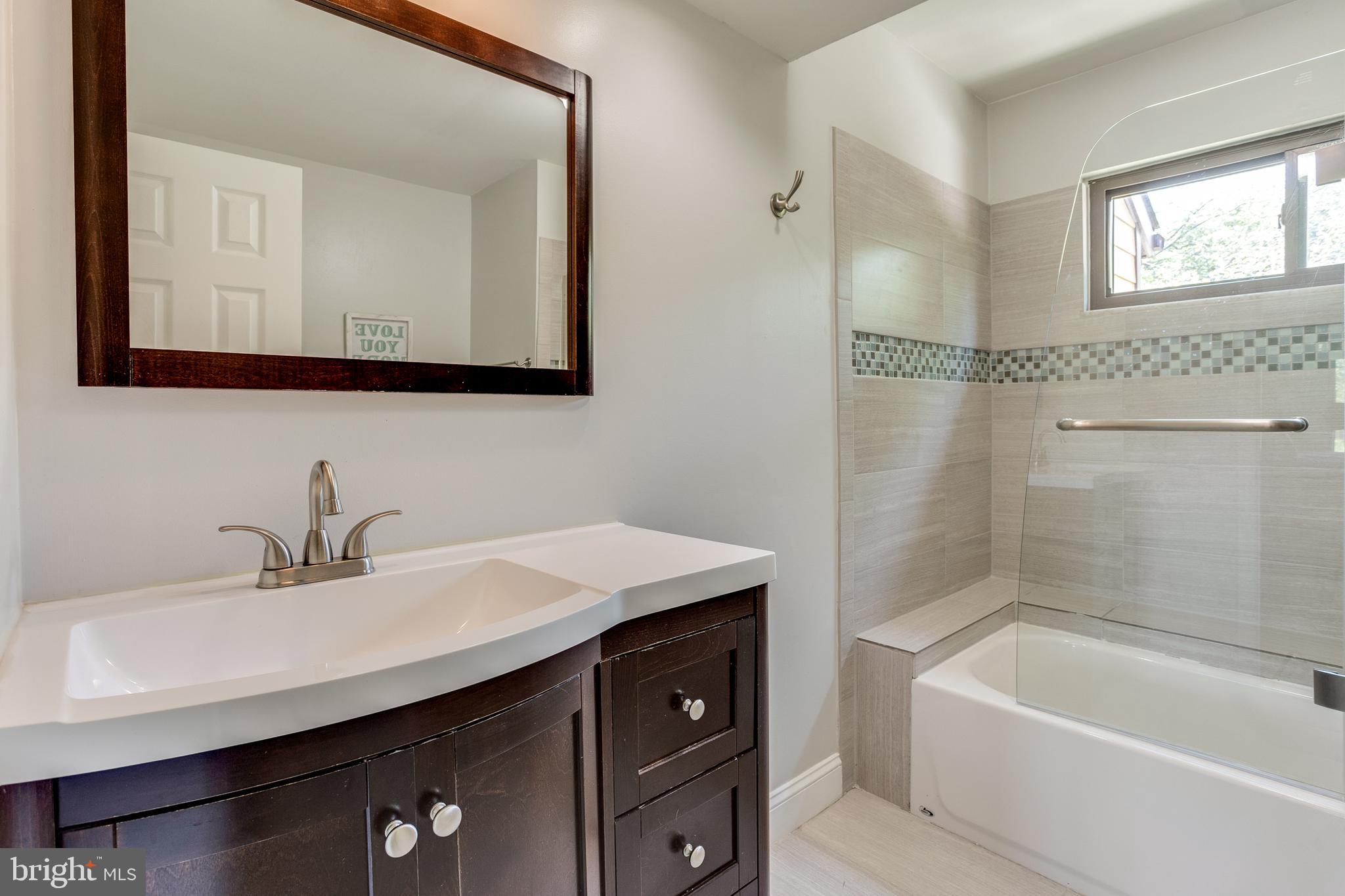 6336 Red Haven Road Columbia, MD 21045 - Photo 18 of 34 Master BA