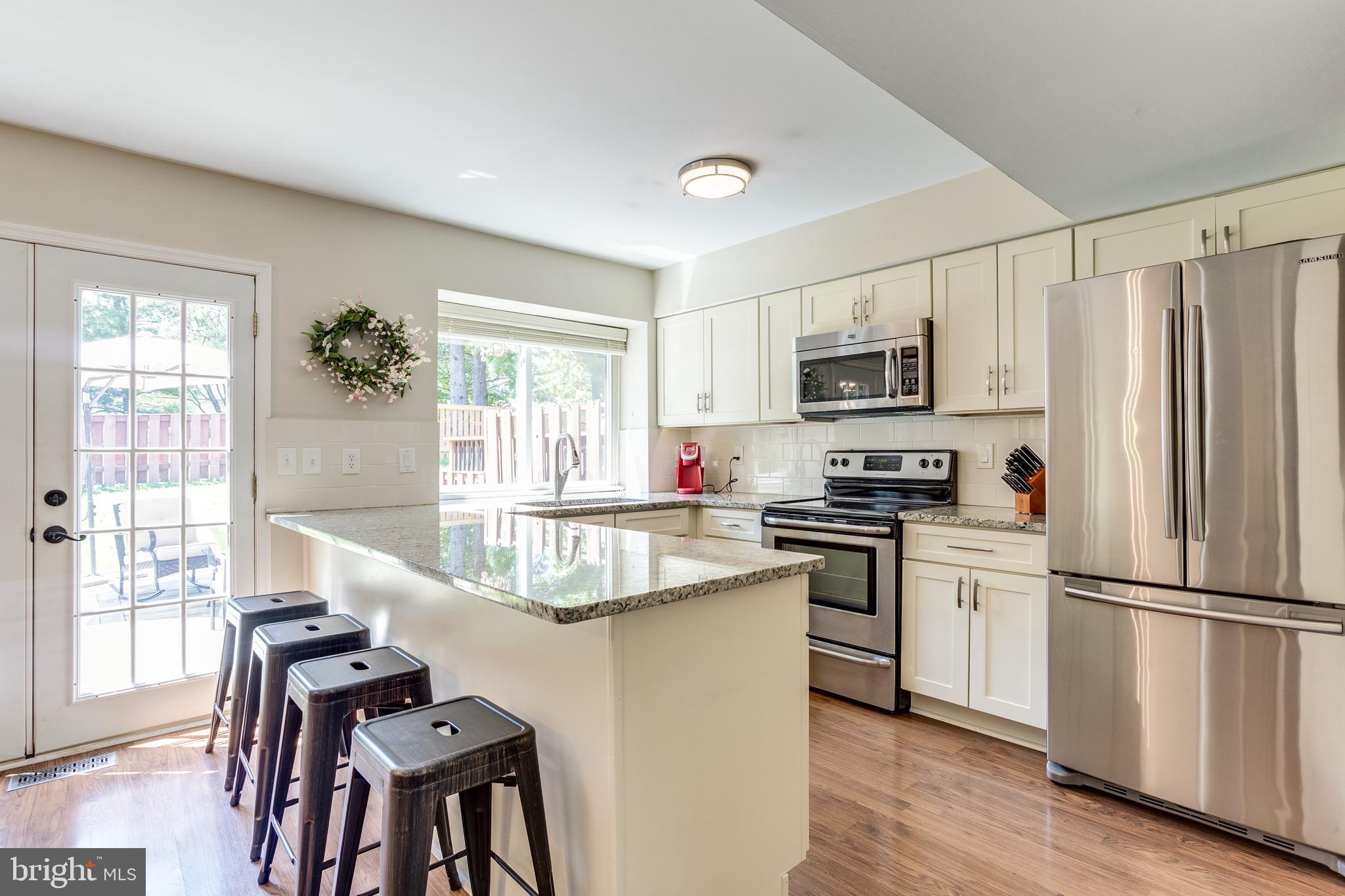 6336 Red Haven Road Columbia, MD 21045 - Photo 8 of 34 Gourmet Kitchen