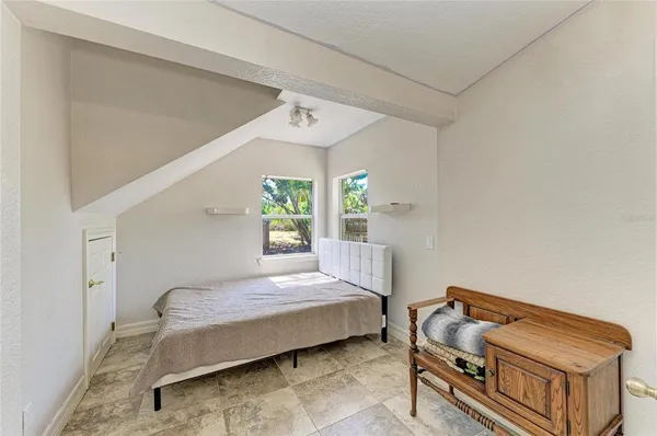 $1,350,000 | 820 North Elm Street, Englewood, FL 34223