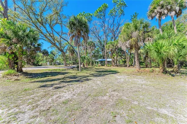 $1,350,000 | 820 North Elm Street, Englewood, FL 34223