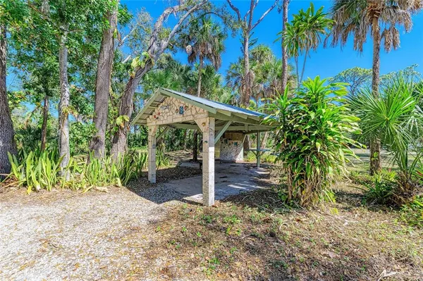 $1,350,000 | 820 North Elm Street, Englewood, FL 34223