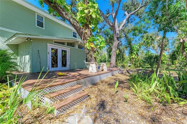 $1,350,000 | 820 North Elm Street, Englewood, FL 34223