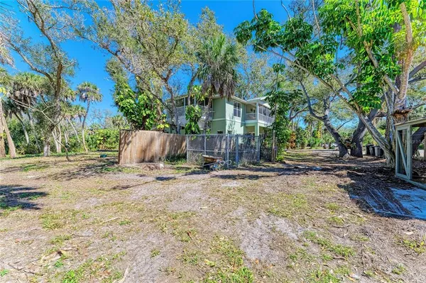 $1,350,000 | 820 North Elm Street, Englewood, FL 34223