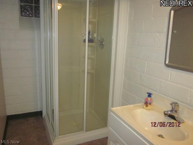 895 Richmond Road Cleveland, OH 44124 - Photo 17 of 17