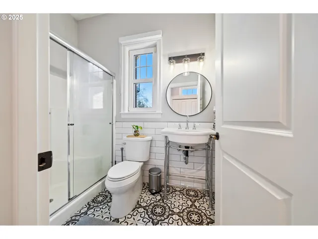 $1,450,000 | 10400 Southeast 282nd Avenue, Boring, OR 97009