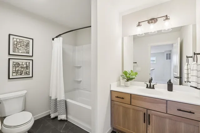 $599,900 | 6637 Redpoll, Middleton, WI 53562