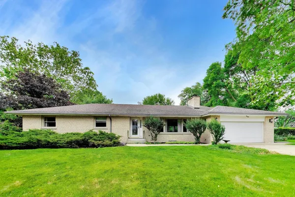 $499,900 | 1015 Sherwood Drive, Prospect Heights, IL 60070