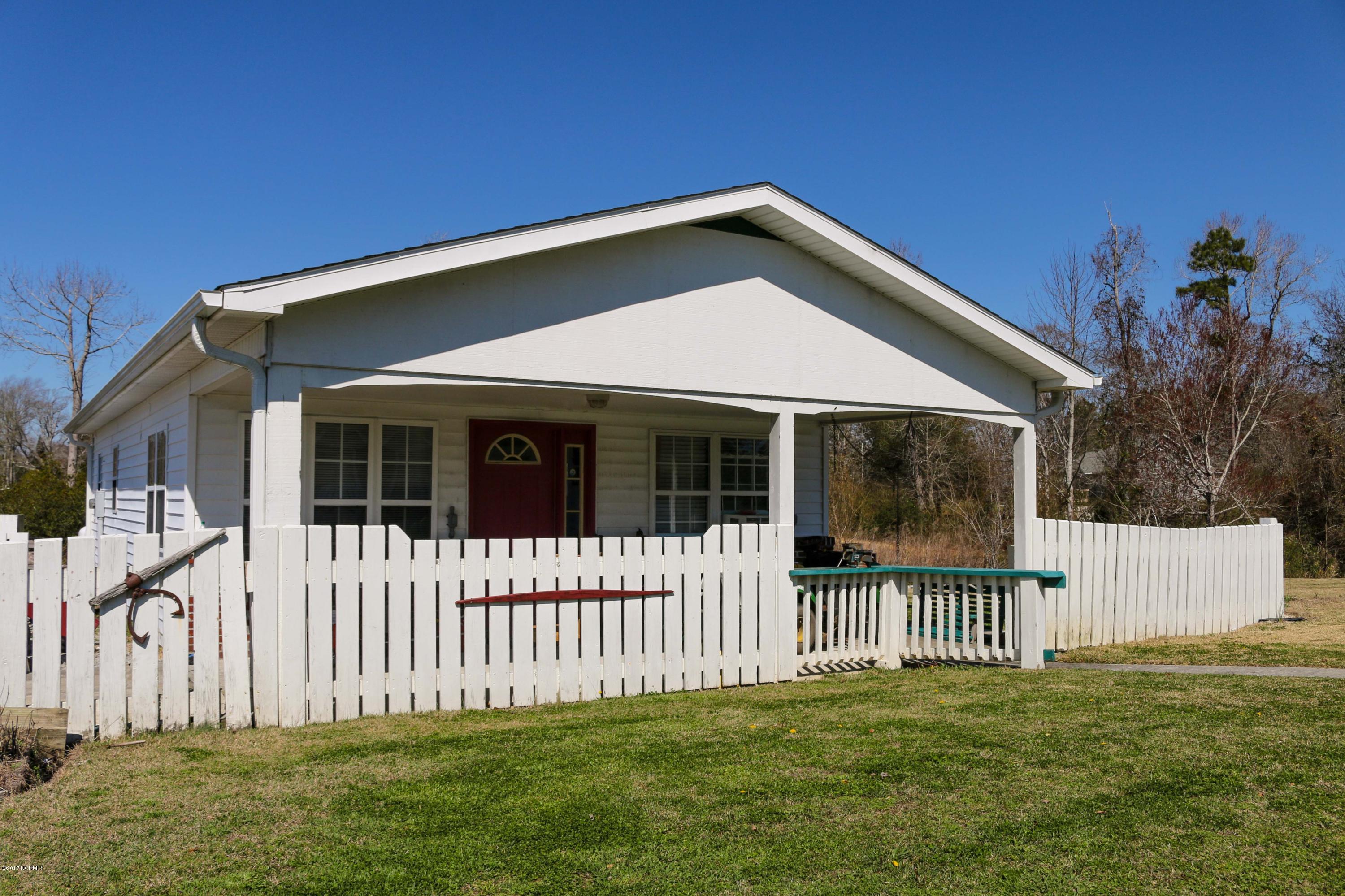 359 Stella Road Stella, NC 28582 - Photo 1 of 27 IMG_1820-B