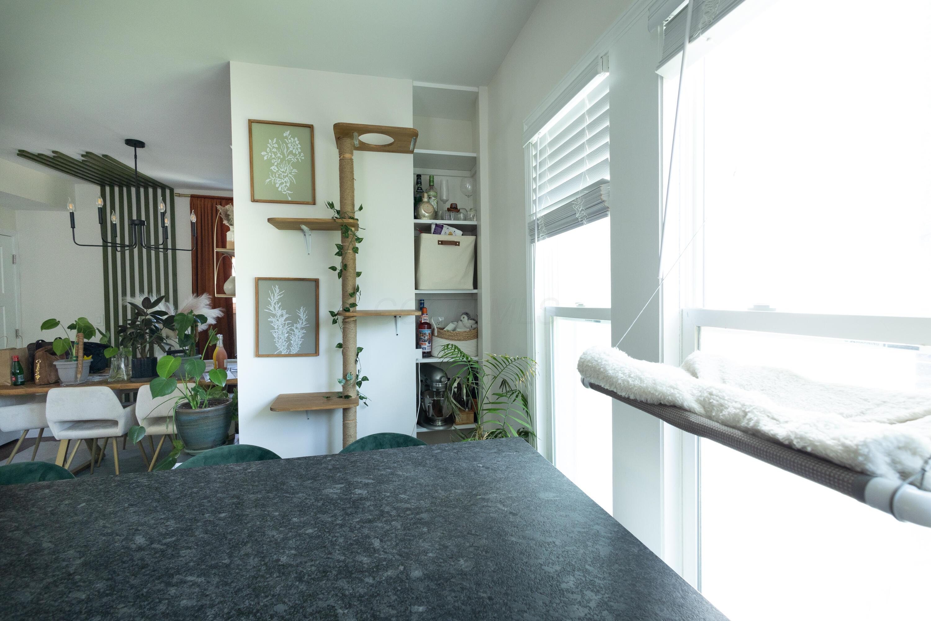 1136 Lockbourne Road Columbus, OH 43206 - Photo 13 of 37