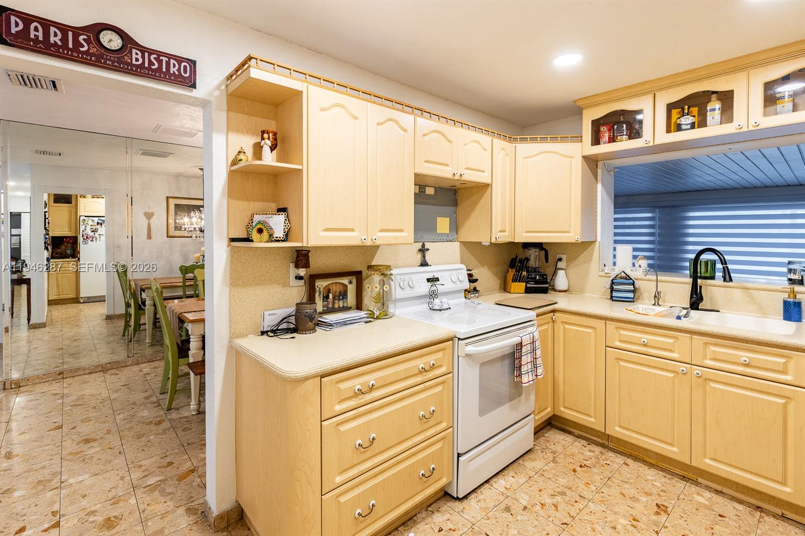 1243 West 78th Street Hialeah, FL 33014 - Photo 11 of 42