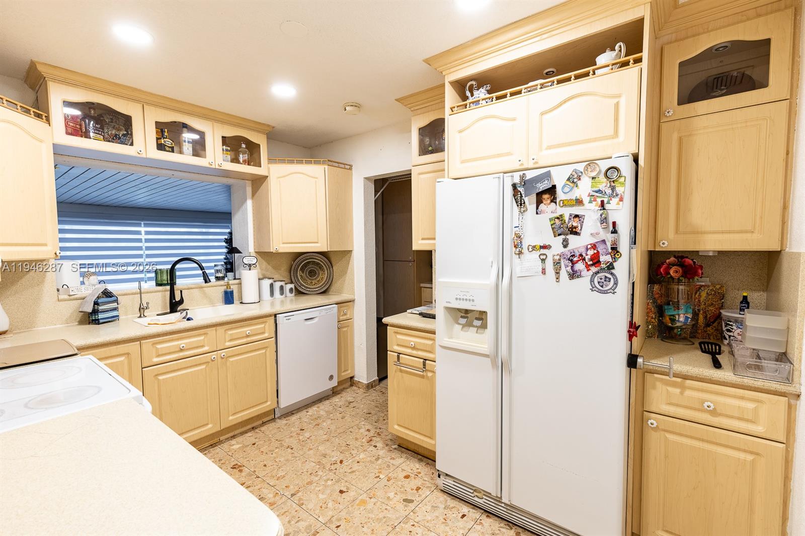 1243 West 78th Street Hialeah, FL 33014 - Photo 10 of 42