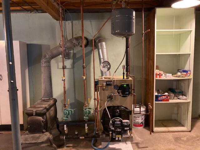 548 Point Road Hancock, ME 04640 - Photo 22 of 47 New furnace in 2020.