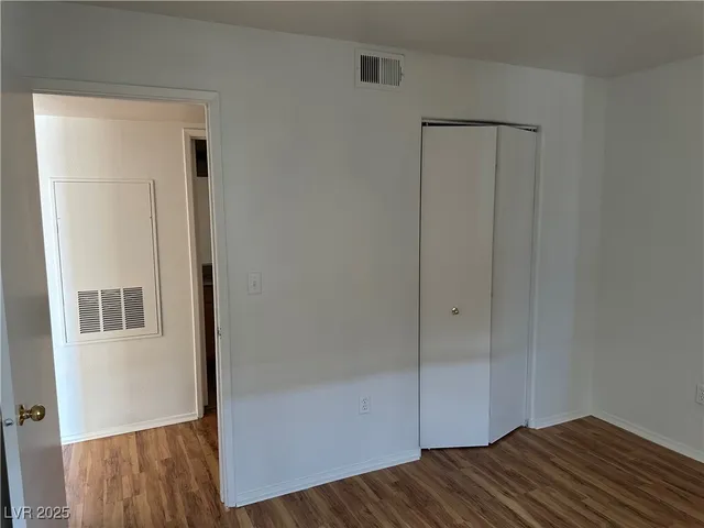 $1,426 | 950 Seven Hills Drive, Unit 1223, Henderson, NV 89052