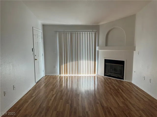 $1,426 | 950 Seven Hills Drive, Unit 1223, Henderson, NV 89052