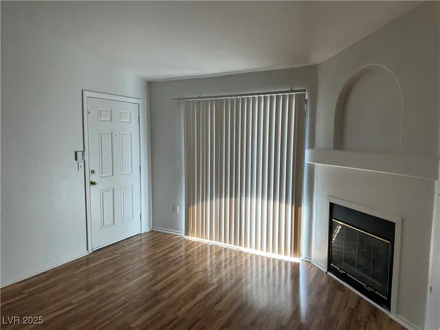 $1,426 | 950 Seven Hills Drive, Unit 1223, Henderson, NV 89052
