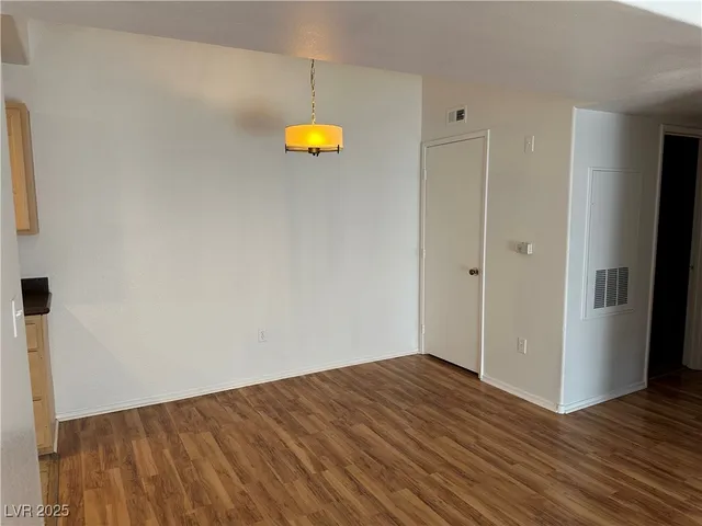 $1,426 | 950 Seven Hills Drive, Unit 1223, Henderson, NV 89052