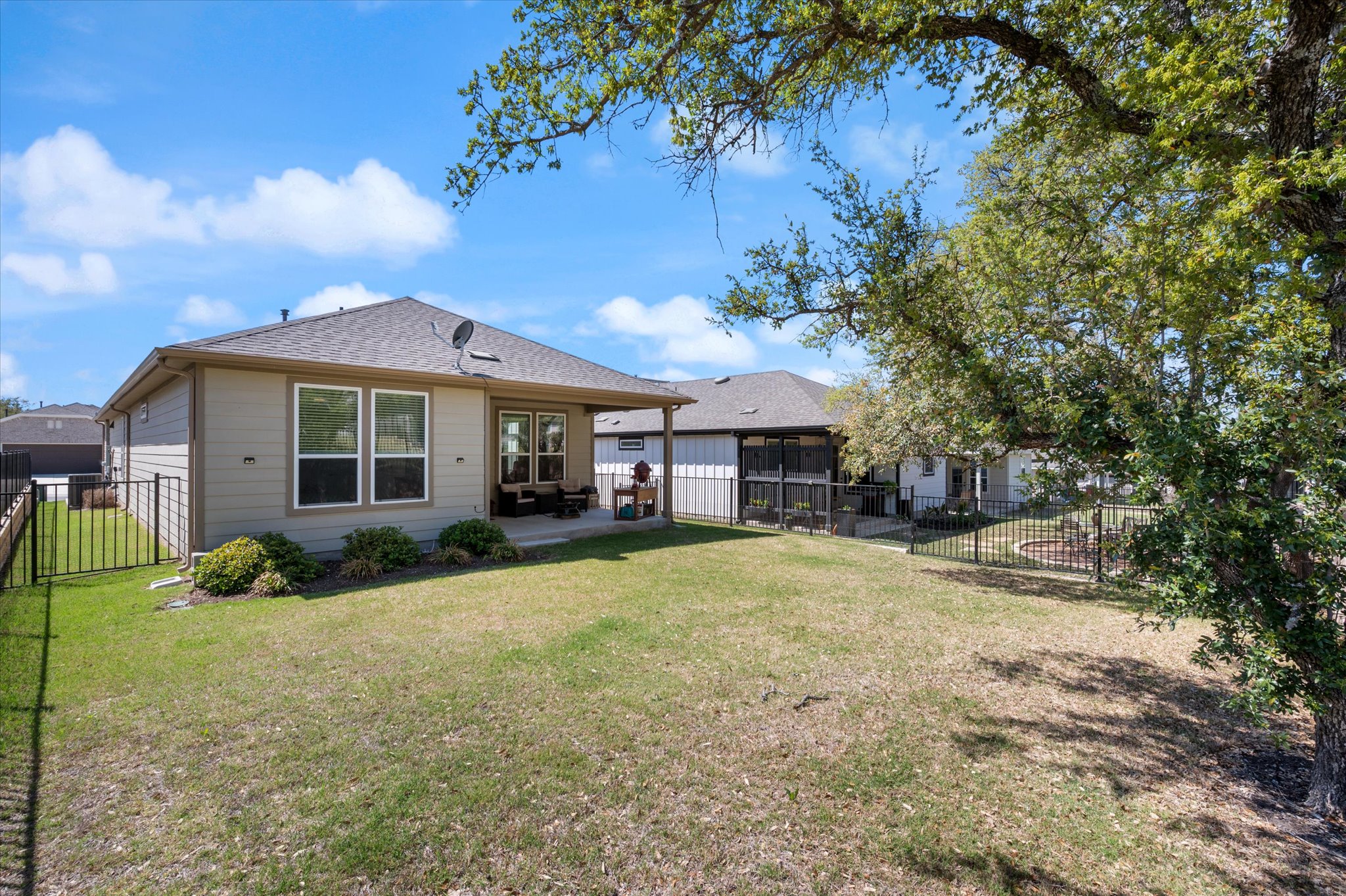 112 Clay Hl Street Georgetown, TX 78633 - Photo 29 of 29 a front view of a house with a garden
