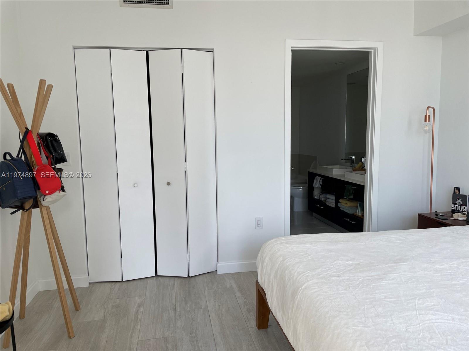 45 Southwest 9th Street, Unit 1206 Miami, FL 33130 - Photo 18 of 23