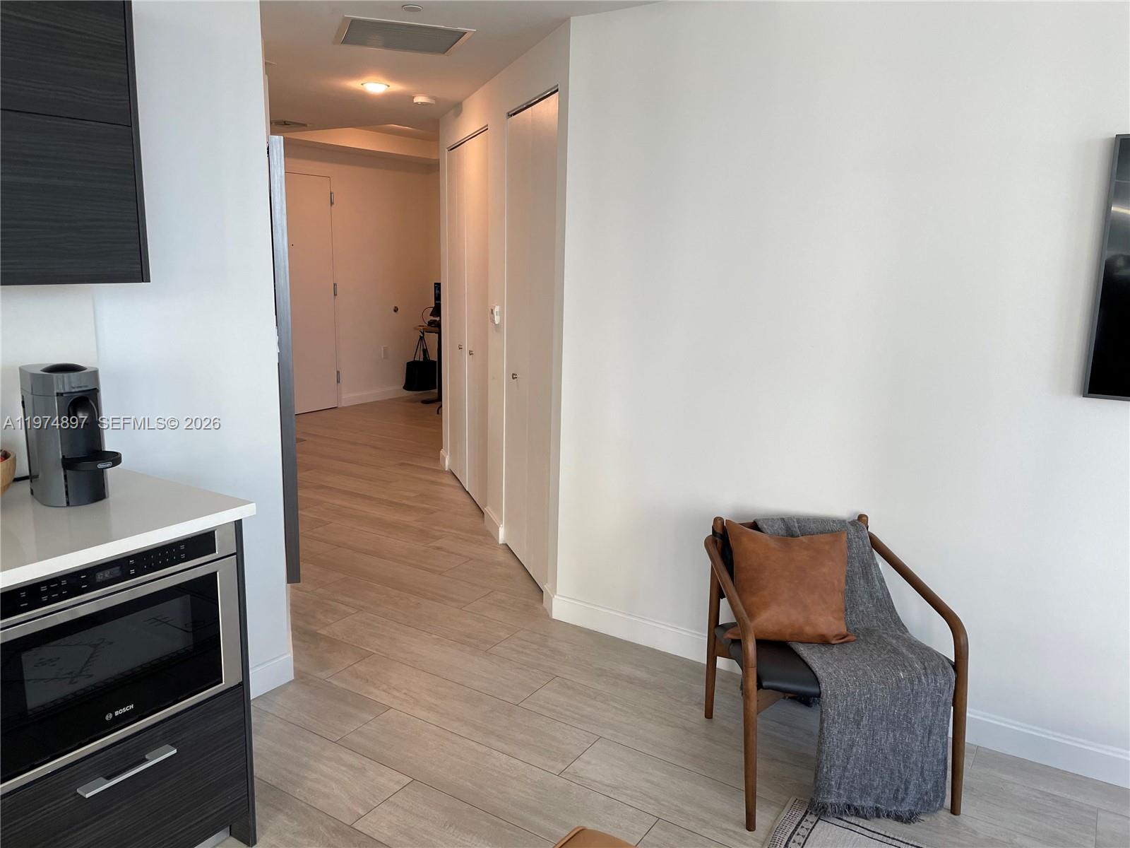 45 Southwest 9th Street, Unit 1206 Miami, FL 33130 - Photo 8 of 23