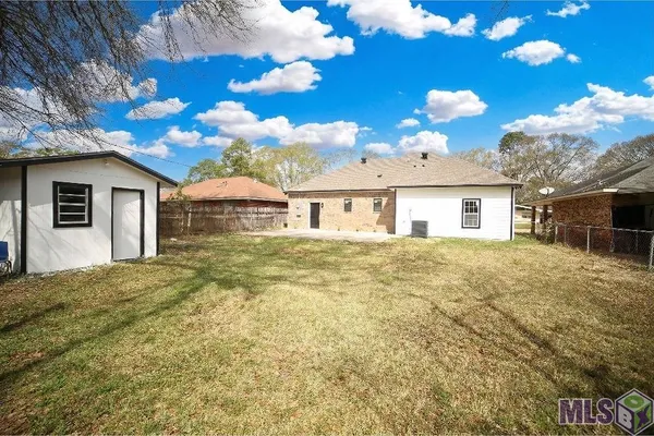 $235,000 | 11370 Black Oak Drive, Baton Rouge, LA 70815