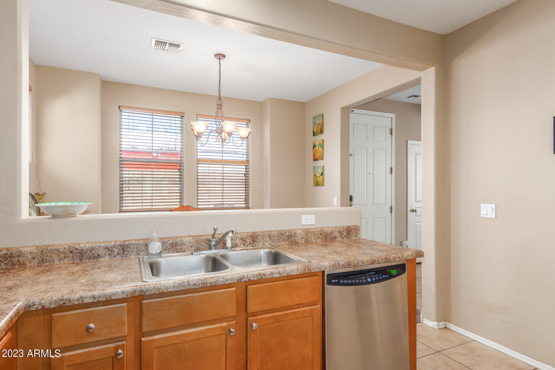 451 South Hawes Road, Unit 42 Mesa, AZ 85208 - Photo 9 of 28 07 - Hawes