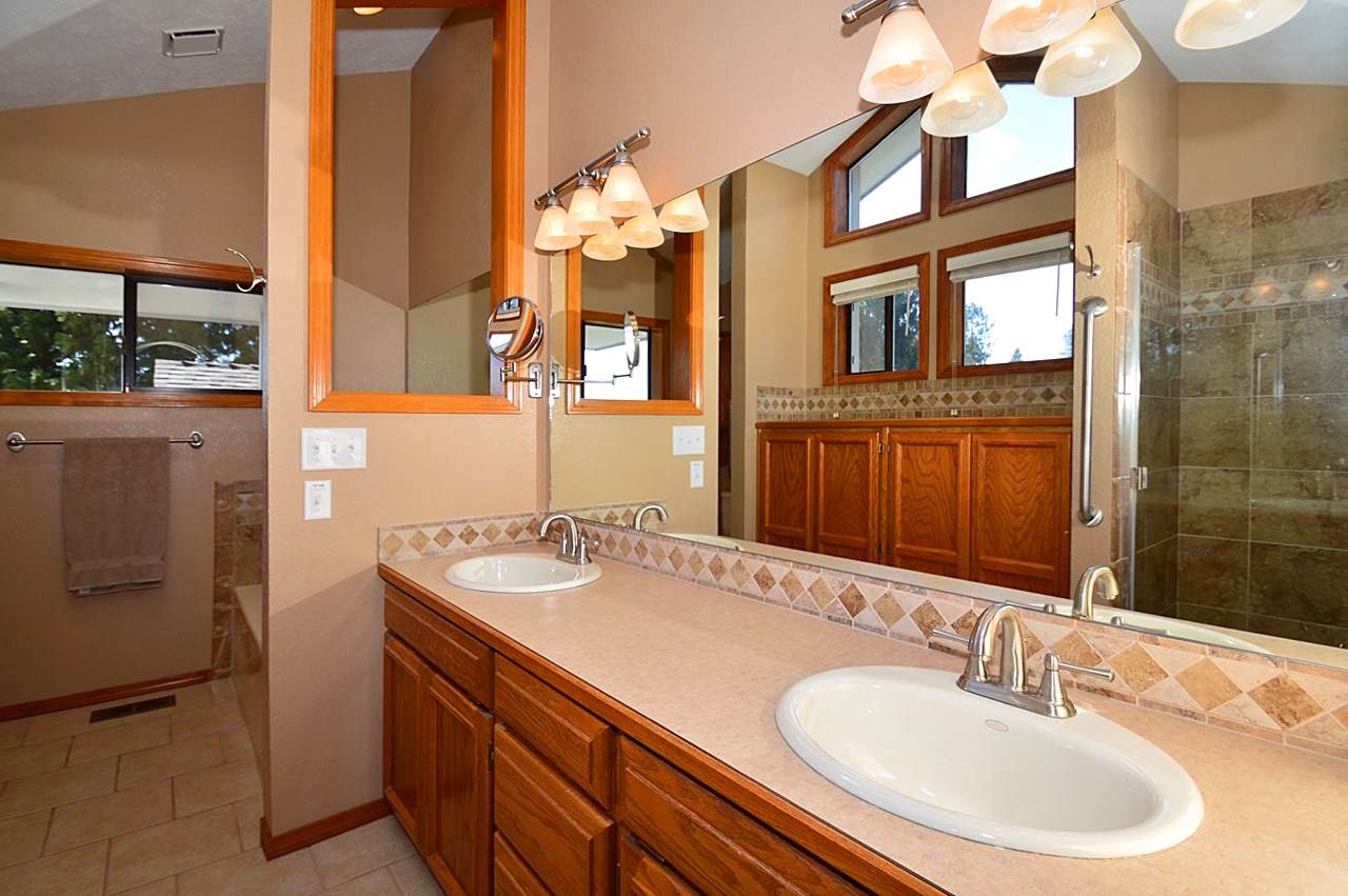 5313 North Timber Rim Drive Spokane, WA 99212 - Photo 6 of 13 Gallery Image 6