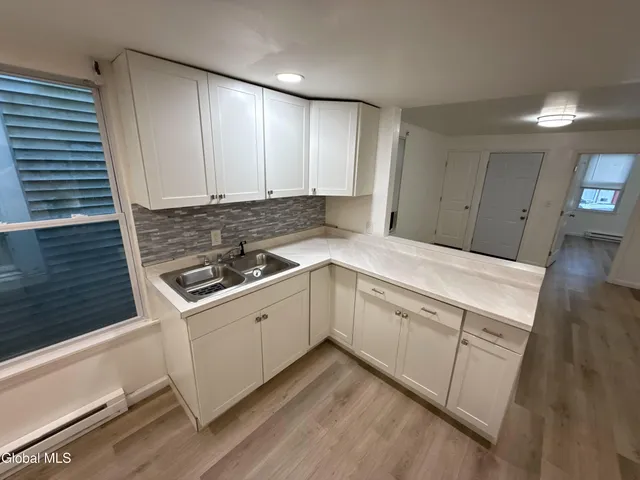 $1,500 | 934 Broadway, Rensselaer, NY 12144