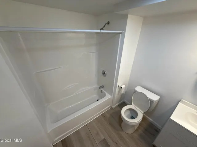 $1,500 | 934 Broadway, Rensselaer, NY 12144