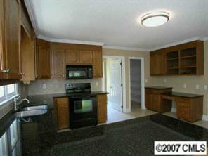 1623 Old Tara Lane Fort Mill, SC 29708 - Photo 6 of 8 Gallery Image 6