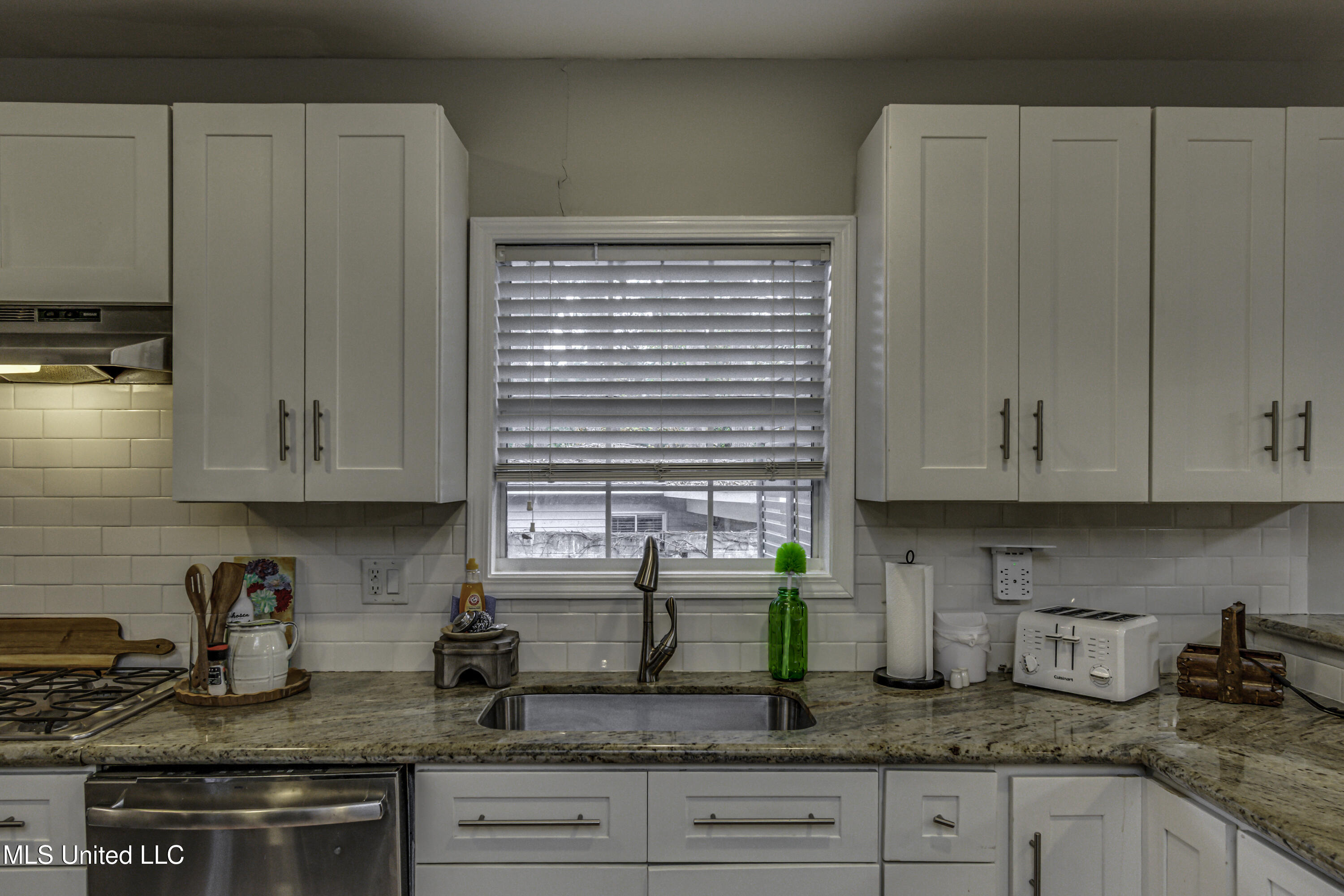 4407 Forest Park Drive Jackson, MS 39211 - Photo 19 of 60 4407 Forest Park Ave no color correction